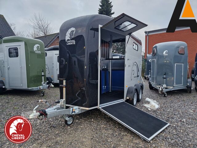 Hestetransporthenger Cheval Liberté Touring XL Sattelschrank Frontexit