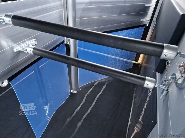 Hestetransporthenger Cheval Liberté Touring XL Sattelschrank Frontexit