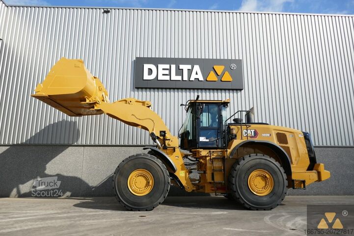 Riteņu iekrāvēji Caterpillar 980M