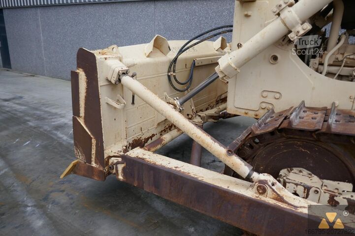 Dozers Caterpillar D7G Ex-army