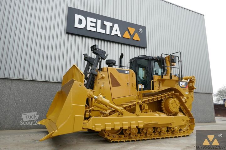 Dozers Caterpillar D8T