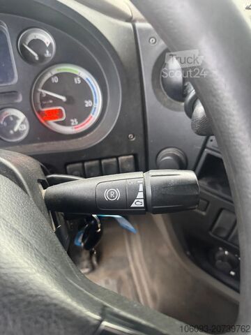 Standaard-SZM DAF XF 105.460 Handgeschakeld