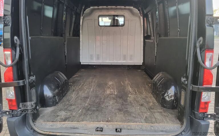 Skåpbil Renault Master 125.35 - 2.3 DCI EURO 5 L2H2 GESLOTEN ...