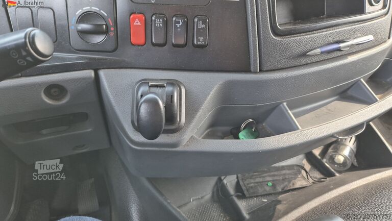 Kühlkoffer-LKW Mercedes-Benz 1823 Frigoblock, 2 Kammer, LBW