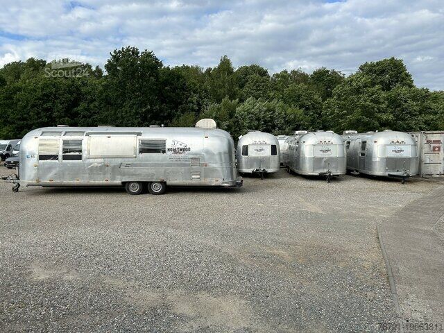 Caravan/camper Airstream Land Yacht Excella 500 Catering + Foodtrailer
