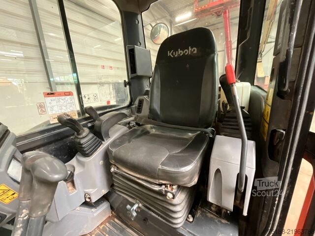 мини багер Kubota U 48-4