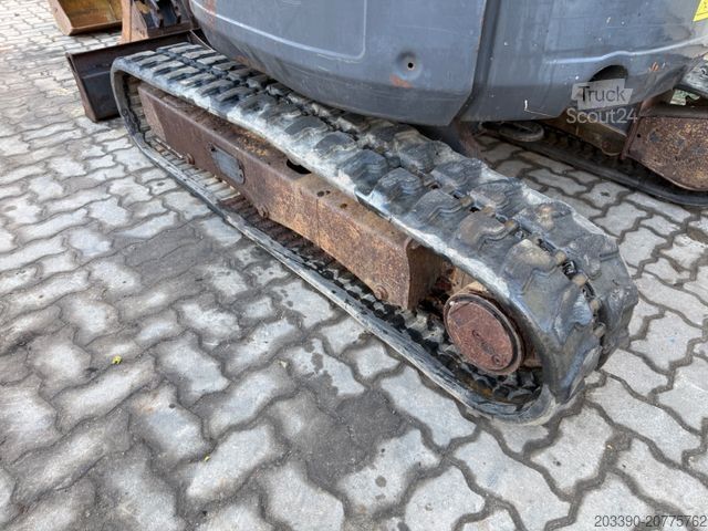 Mini bager BOBCAT E26 / 2016 BJ / 3 x Löffel / 3.905 H