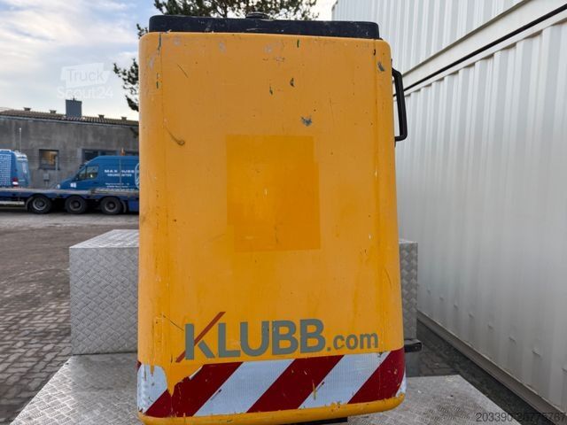 Werkplatform NISSAN Cabstar mit Klubb K26 Arbeitsbühne / 12 Meter