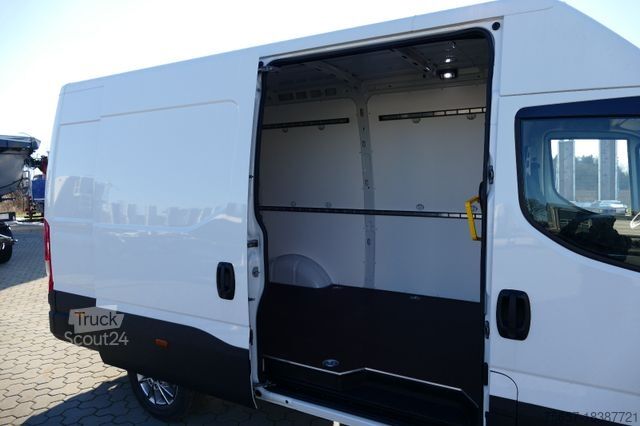 Panel van IVECO Kastenwagen,AHK, Klimaanlage