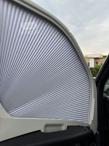 Autorulotă semi-integrată BÜRSTNER Lyseo Time SkyLine 690 G, Autom,Hubbett,Safety