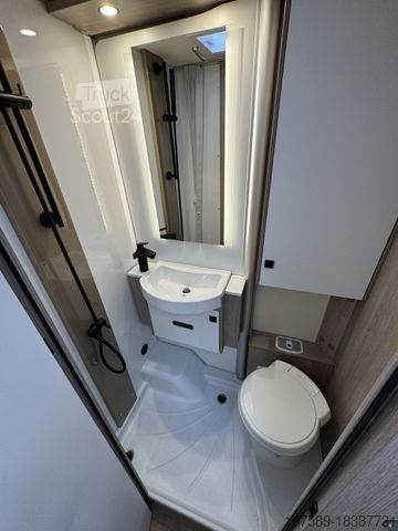 Polintegriran avtodom BÜRSTNER Lyseo Time SkyLine 690 G, Autom,Hubbett,Safety