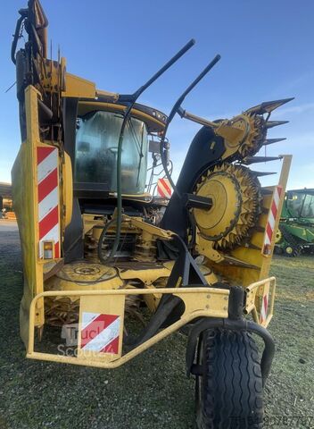 Broyeur New Holland FR 650 Allrad