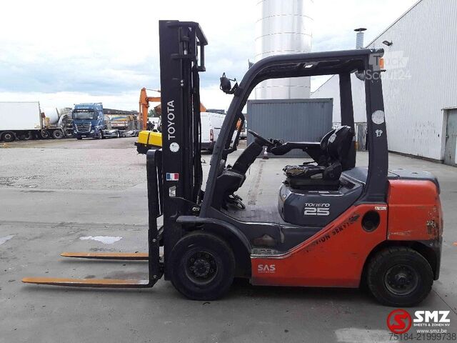 Vysokozdvižný vozík Toyota Tonero 25 02-8FDF25 5900 H
