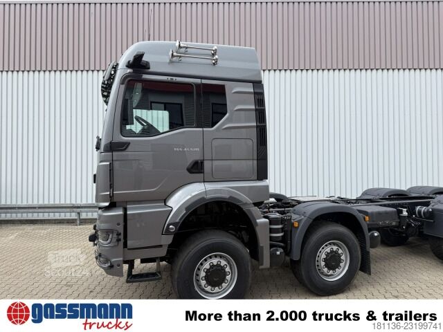 Châssis de camion MAN TGS 41.520 8x8 BB CH, Hohe Bauart, 6-Sitzer,