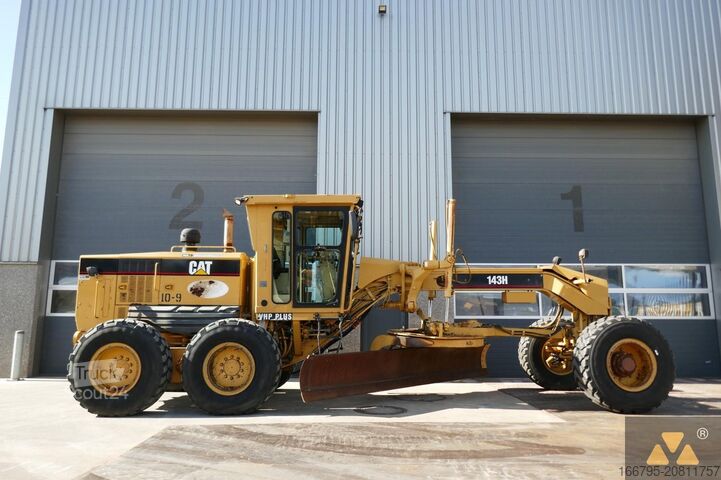 Грейдер Caterpillar 143H