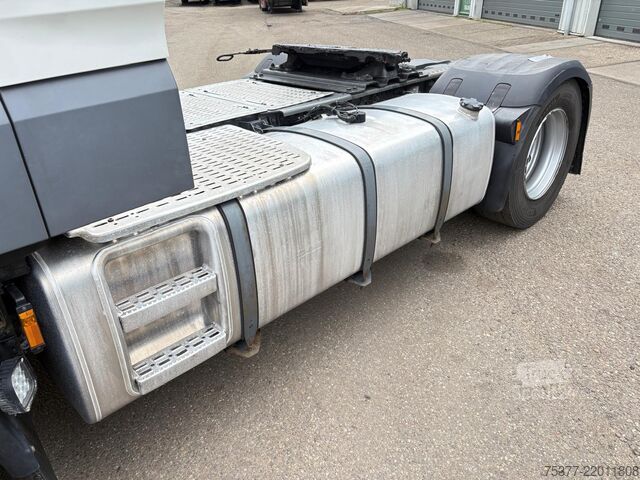 Padrão-SZM DAF XF 440 Spacecab, roof aircop, dach klima