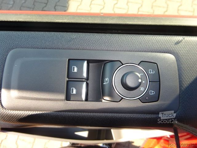 Mikroautobuss FORD Tourneo Custom Active 340L2 PHEV 360Kam Exclusiv