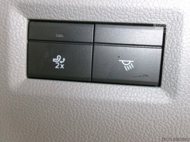 Minibus FORD Tourneo Custom Active 340L2 PHEV 360Kam Exclusiv