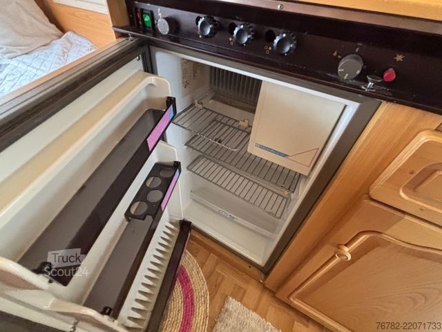 Caravan KNAUS AZUR 4107 aus 1. Hand