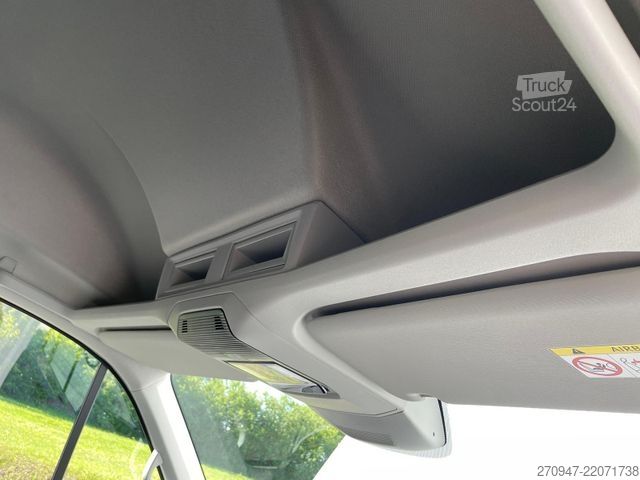 Vans ar augstu jumtu VOLKSWAGEN Crafter 35 L4H3 NAVI AHK RFK oh. Schäden
