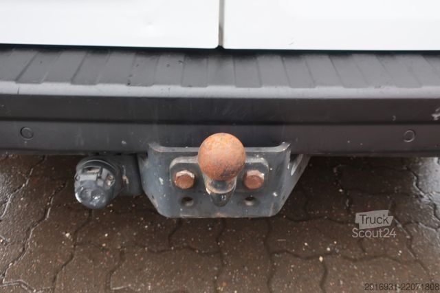 Dobozos furgon RENAULT Trafic Kasten L2H1 2,9t Komfort / Klima / FN:266