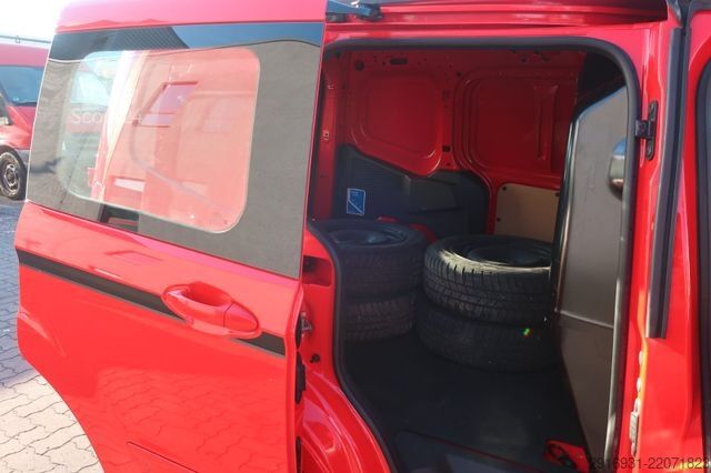 Dobozos furgon FORD Transit Courier Sport Klima 1 Hand