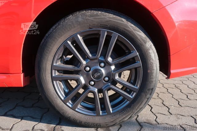 Dobozos furgon FORD Transit Courier Sport Klima 1 Hand
