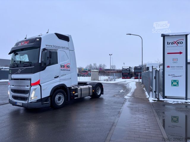 Standard nyergesvontató VOLVO FH 500 Globetrotter XL Retarder  I-Save Standkl.