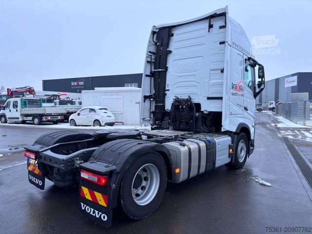 Standard nyergesvontató VOLVO FH 500 Globetrotter XL Retarder  I-Save Standkl.
