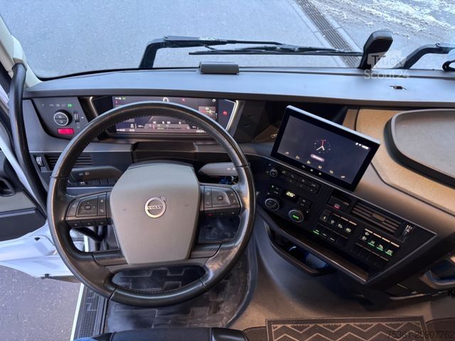 Standard nyergesvontató VOLVO FH 500 Globetrotter XL Retarder  I-Save Standkl.