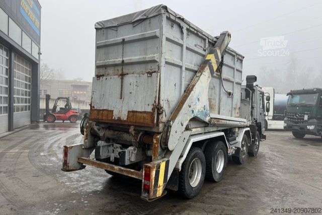 Camion benne VOLVO FL10 8x4