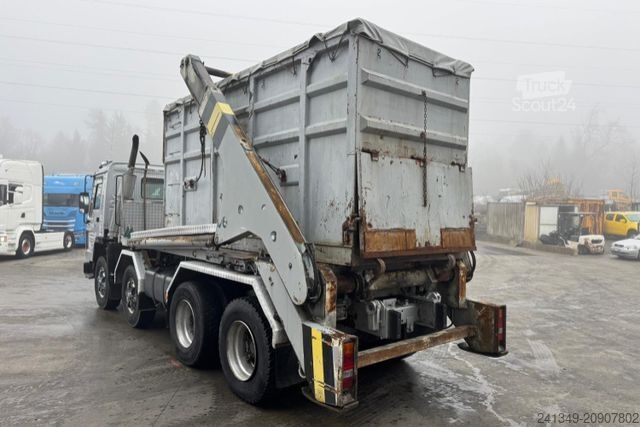 Camion benne VOLVO FL10 8x4