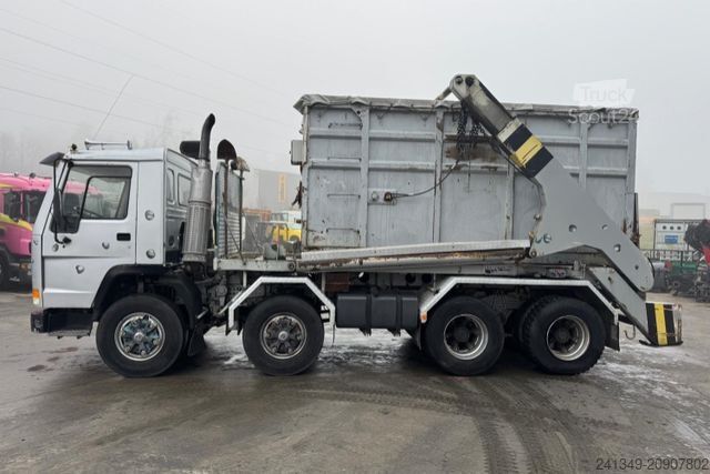Camion benne VOLVO FL10 8x4