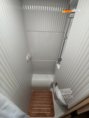 Yarı entegre karavan SUNLIGHT Adventure V 67S