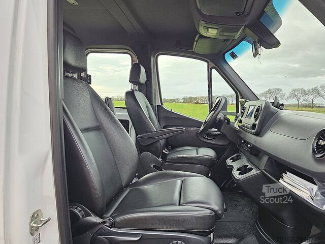 Châssis avec cabine MERCEDES-BENZ SPRINTER 319 L3 Chassis Dub Cab