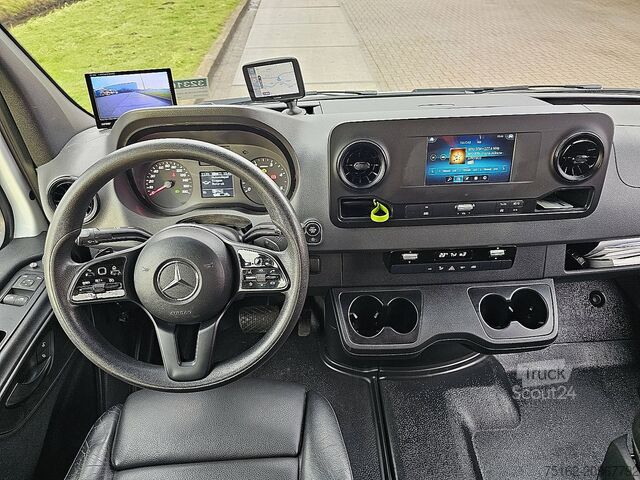 Châssis avec cabine MERCEDES-BENZ SPRINTER 319 L3 Chassis Dub Cab