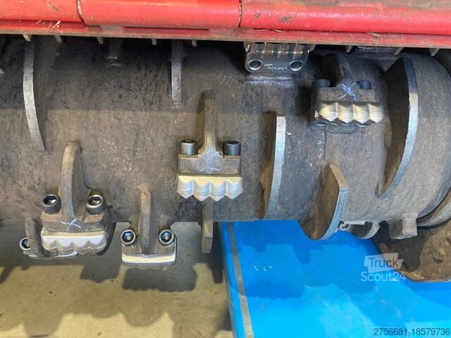 Rozdrabniacz leśny Terratrac Aebi TT241+