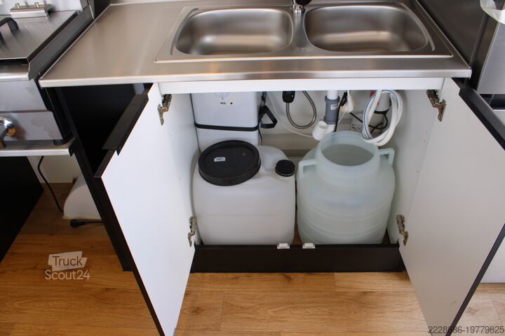 Торговий трейлер Imbissanhänger, Imbisswagen Zum Vermieten, Nr.9110