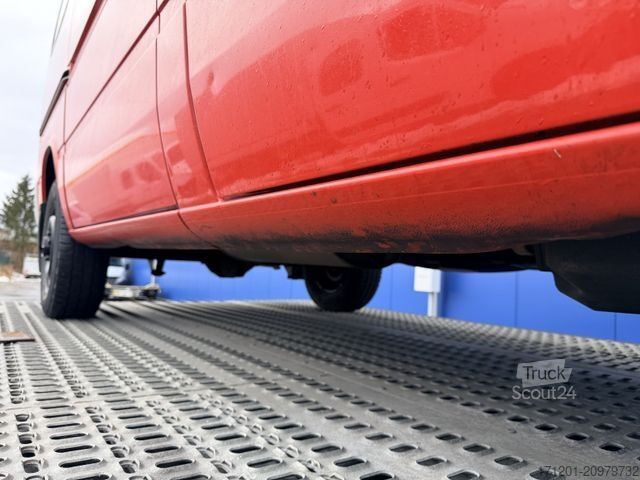 Microbuz MERCEDES-BENZ Sprinter 210 D Kombi 9-Sitzer