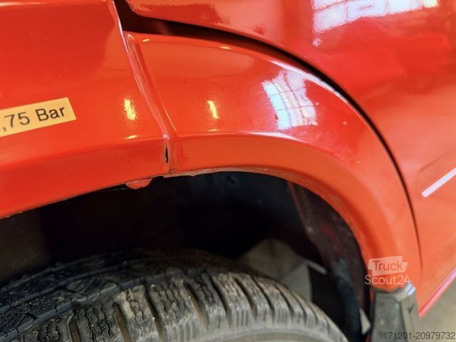 Microbuz MERCEDES-BENZ Sprinter 210 D Kombi 9-Sitzer