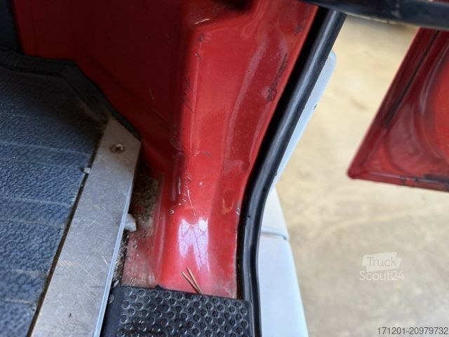 Microbuz MERCEDES-BENZ Sprinter 210 D Kombi 9-Sitzer