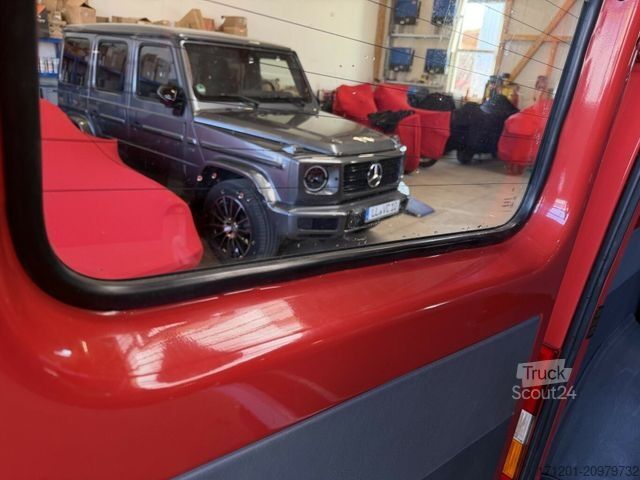 Microbuz MERCEDES-BENZ Sprinter 210 D Kombi 9-Sitzer