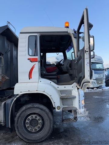 Üç taraflı damperli kamyon MAN TGA 33.463 6X4 DREISEITENKIPPER BLATT SCHALTER