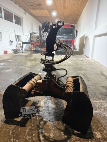 Macara turn PALFINGER PK 15002 LADEKRAN BAUJAHR 2003 4 HYDR. AUSSCH.