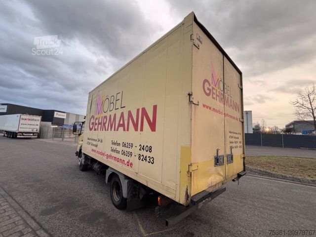 Vrachtwagen met bakwagen MERCEDES-BENZ Atego 715 Koffer mit Türen