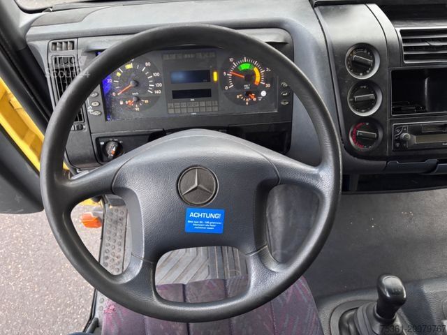 Vrachtwagen met bakwagen MERCEDES-BENZ Atego 715 Koffer mit Türen