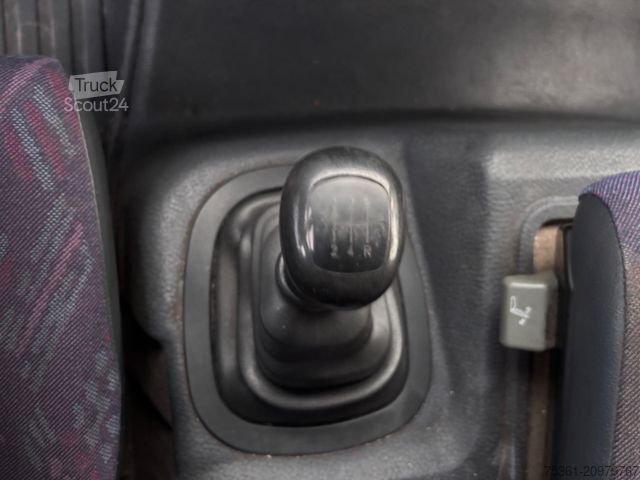 Vrachtwagen met bakwagen MERCEDES-BENZ Atego 715 Koffer mit Türen