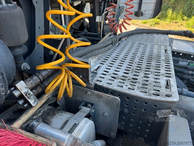 Standard trækkerunit IVECO AS 440 ST/P LNG / Kipphydraulik