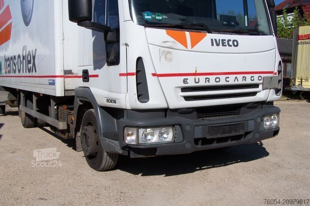 Dobozos furgon IVECO 80,180
