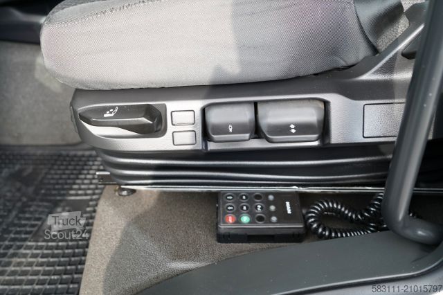 Camion jumbo MAN TGL 12.250 / SOLÓWKA / KONTENER 8 M / WINDA / BO